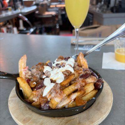 Chili cheese fries