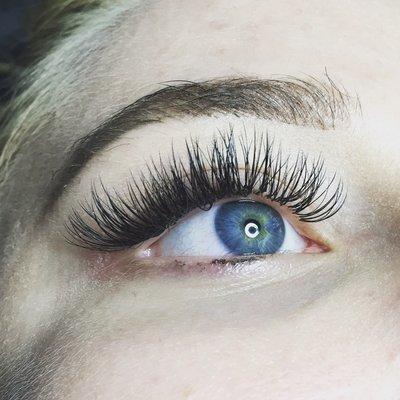 Volume Lashes @theperfectlash