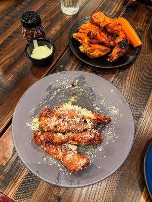 Garlic parm chicken fingers & Buffalo wings