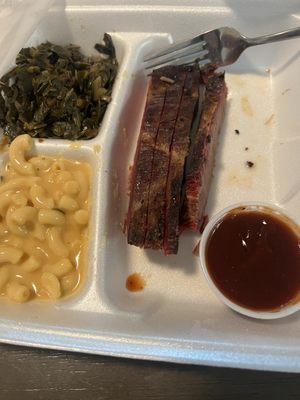 Brisket, watery Mac&cheese and canned greens