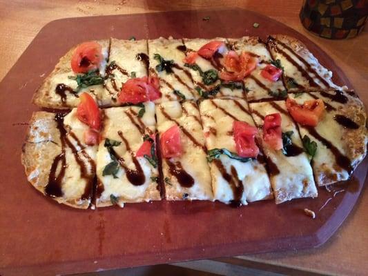 Mozzarella Fresco Flatbread...very good!!