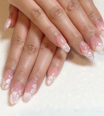 White Flower art x light pink French Style for Hand Gel Nail.