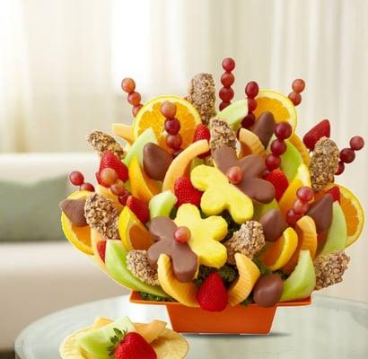 Celebrate any special events with delicious fruit bouquets!