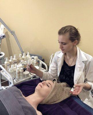 Oxygen infusion is a unique way to apply active ingredients. This machine helps address pigmentation, redness, broken capillaries and more!