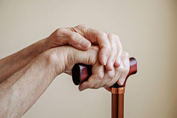 We take care of patients with hand arthritis