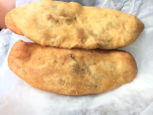 Aloo pie with tamarind sauce