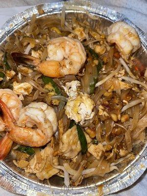 Shrimp and chicken Pad Thai Noodles