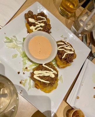 Tostones with ropa vieja