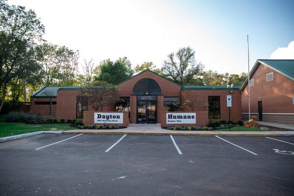 Entrance into the Humane Society of Greater Dayton Adoption Center.