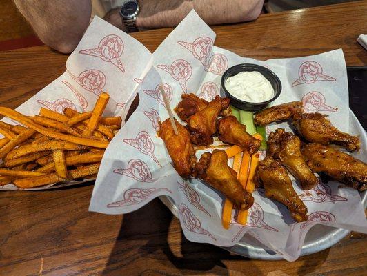 Half slow burn (quite spicy! Just maybe not saucy enough), half Asian sweet heat. Sweet potato fries.