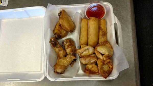 Large Mojave Sampler: smoked wings, spring rolls, & crab rangoon