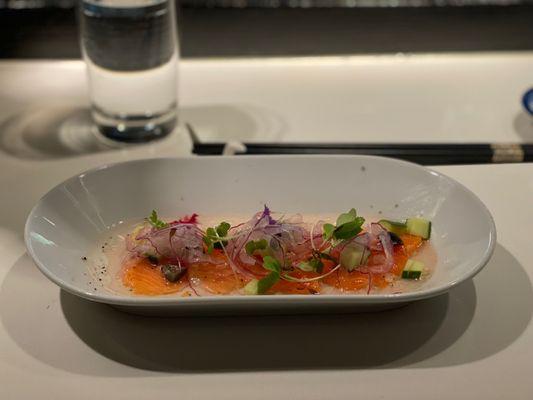 Salmon carpaccio