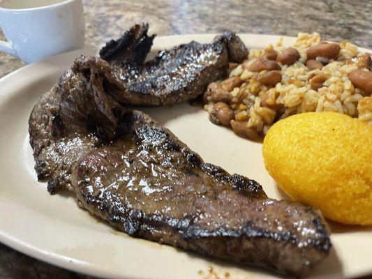 Calentado con carne y arepita