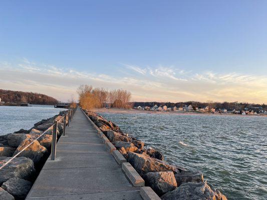 Irondequoit Bay Marine Park