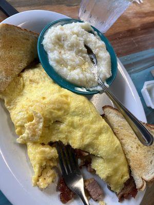 Bubba Jack Omelette and grits so delicious