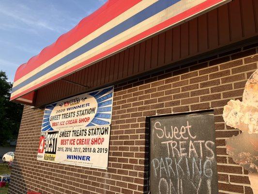 Sweet Treats Station