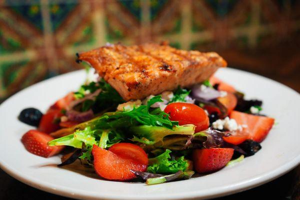 Salmon Fig Salad