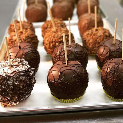 Caramel Chocolate Dipped Apples