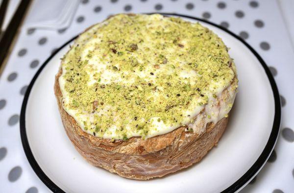 Pistachio Croissant Roll.