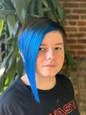 Sometimes you have to rock some electric blue. Fun dimensional fantasy color. Stylist: Kris Martindale