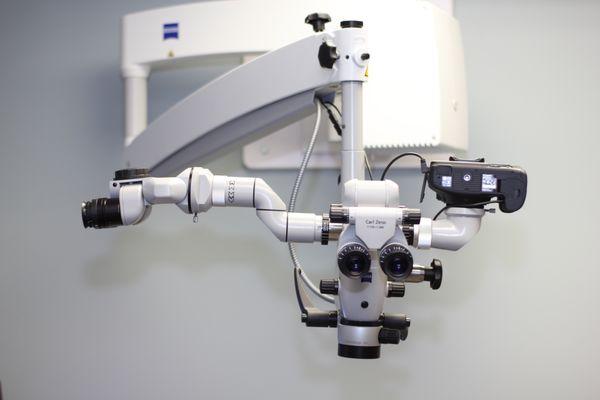 Microscope for endodontic treatment.