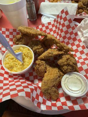 4 Whole wing dinner with a side of the Annie's premium side of mac & cheese.