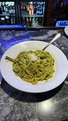 Linguine with pesto and blackened chicken