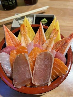 Chirashi bowl