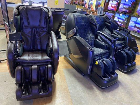 Demo massage chairs on the Electronic Express showroom floor