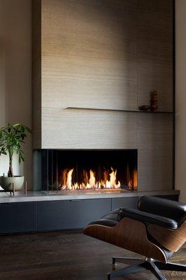 DaVinci Custom Fireplace - Left Corner