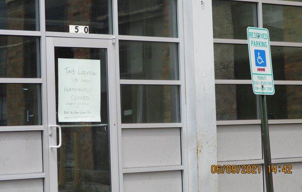 Dollar Tree, 1510 W Broad St, Richmond, VA, 21.06.09: Yup. It's closed.