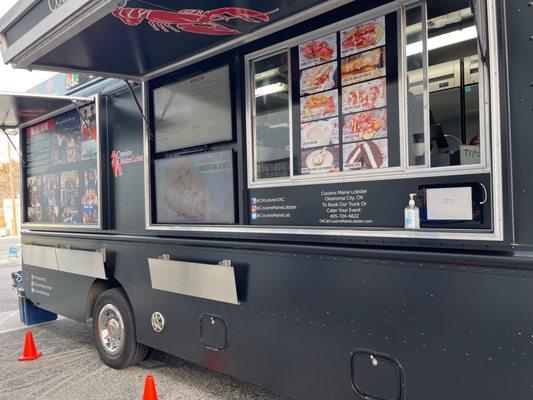 Cousins Maine Lobster Food Truck