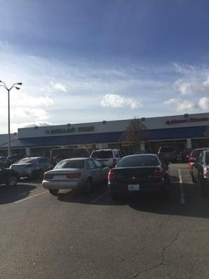 Woonsocket Dollar Tree -- 1900 Diamond Hill Road / Route 114, Woonsocket            Storefront