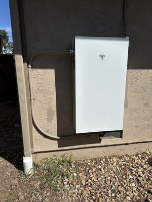 Tesla Powerwall 3! Powerful enough to backup an entire house with just 1 battery. It can also be connected to Tesla vehicles to refill it.