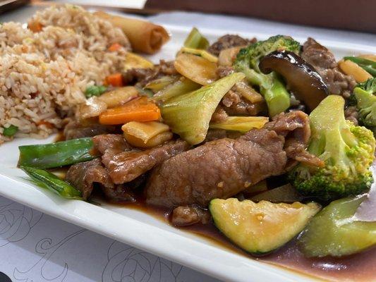 Beef with Mixed Vegetables Lunch Special