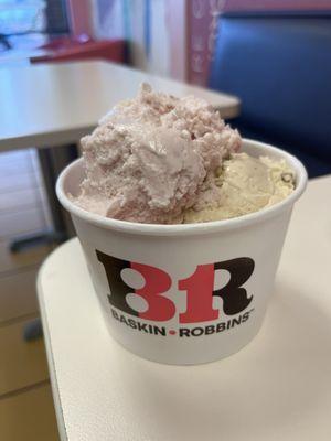 Todays picks: Very Berry Strawberry, Old Fashioned Butter Pecan, Rocky Road