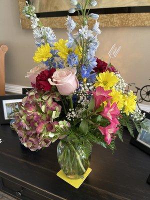 Another beautiful bouquet from Flowers by Susan! Top quality flowers, and friendly service.