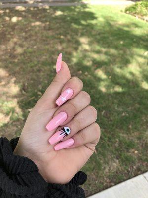 nails