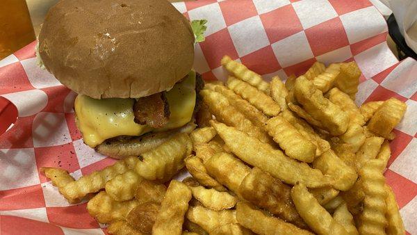 Bacon Cheeseburger & Fries