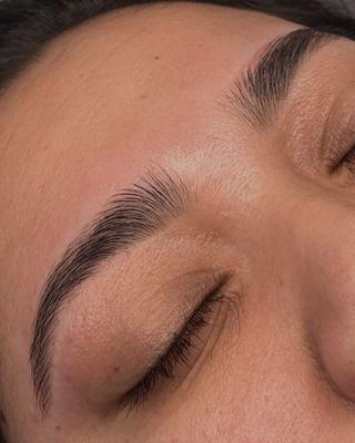 Classic Brow Shaping