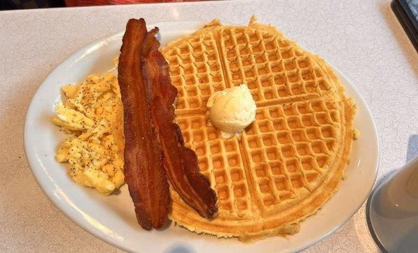 Waffle with bacon and eggs