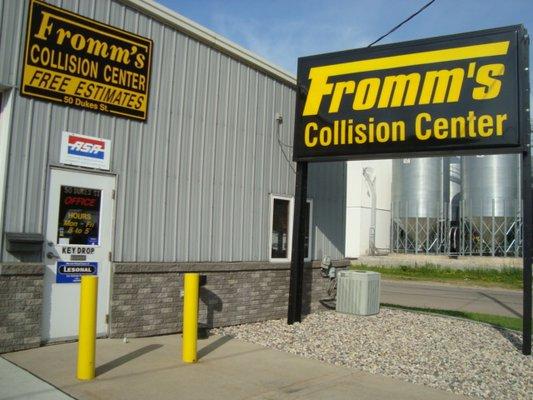 Fromm's Collision Center Mankato Mn 507 625-1045 Complete Auto Body Repair