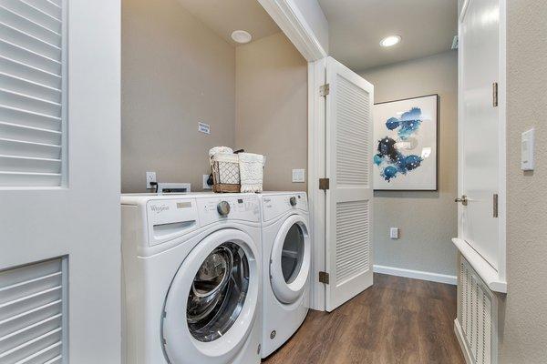 Full size washer dryer in every unit