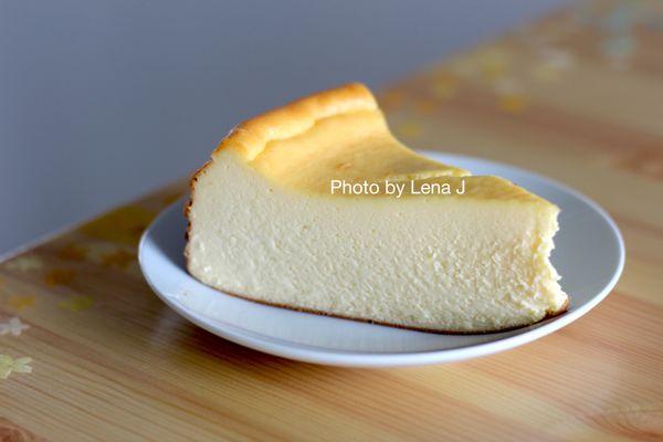 Durian Basque Cheesecake ($7.50) - good! Not too sweet. Texture is creamy but not too heavy.