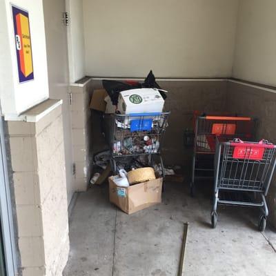 This place is so gross. Parking lot is covered in garbage, junk , and broken glass.