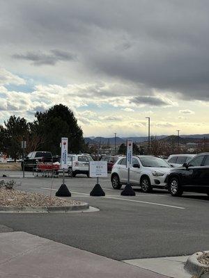 Curbside pick up parking