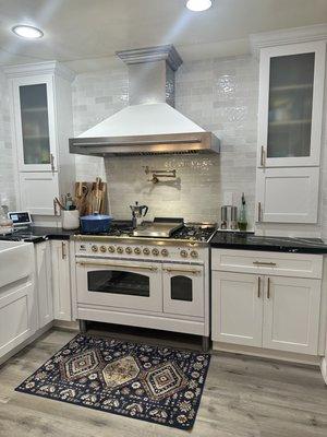 The Cloe tile backsplash made my kitchen look so beautiful. Love it !