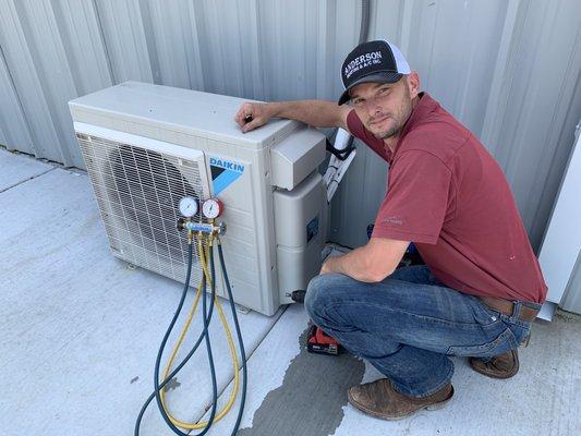 Anderson Air is a trusted provider of air conditioning installation in Northwest Arkansas. Need financing? We've got you covered there too!