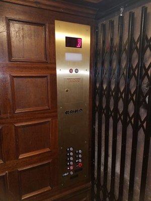 After Photo - Newly Upgraded Button Fixture (California St, San Francisco)