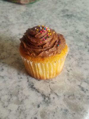 Regular cupcake